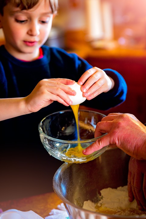 Faire la cuisine : une activité qui peut être partagée avec ses enfants !